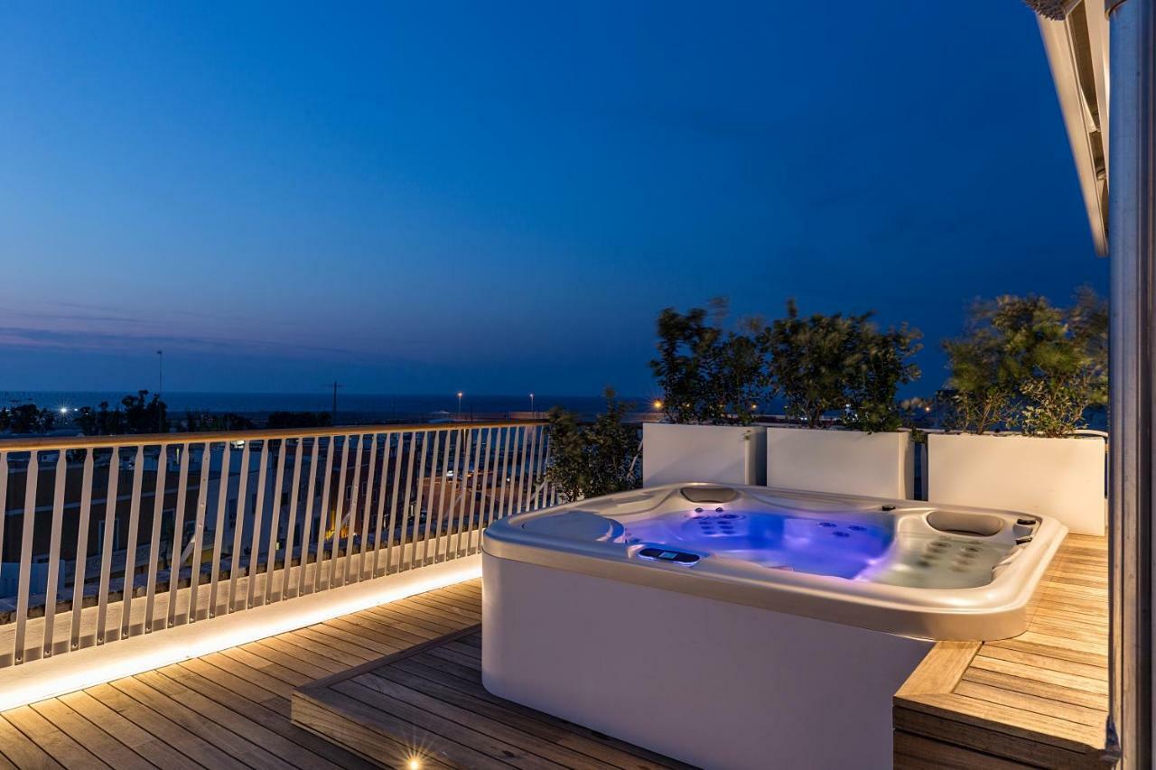 Apartamento Attico Sul Porto Antico Monopoli Exterior foto